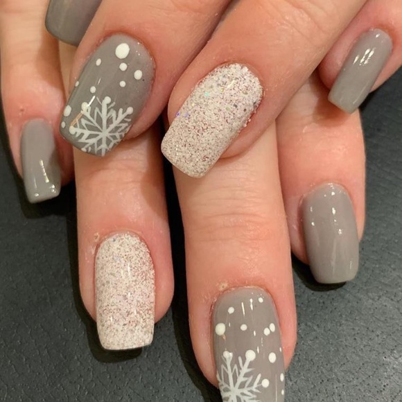 Meet your Posher, Danielle - Picture 1 of 1